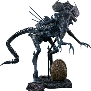 Hot Toys Alien Queen 1/6 Figure: Movie Masterpiece Collectible